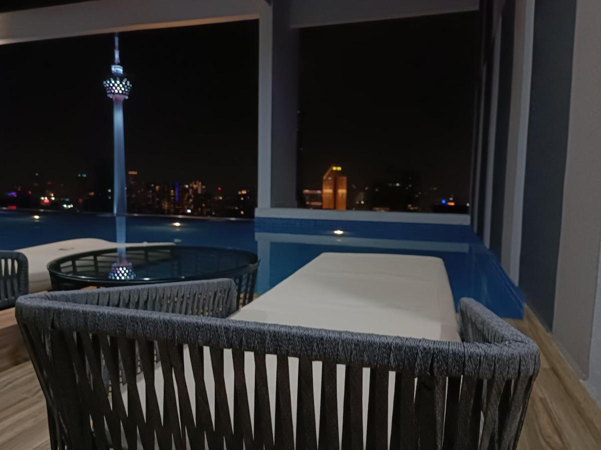 Lx 39A Balcony Klcc View 1 Bedroom Infinity Pool Kuala Lumpur Eksteriør bilde